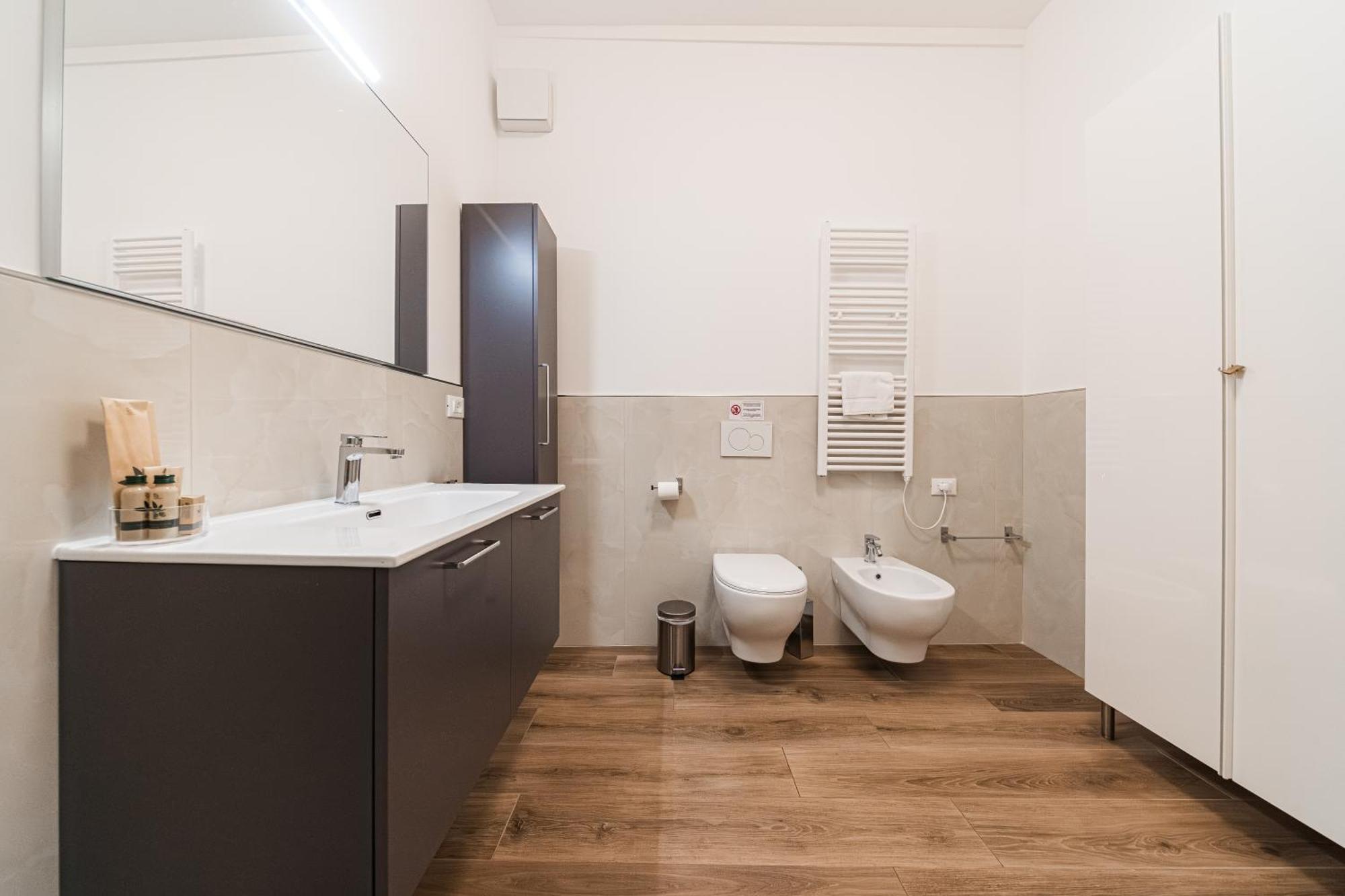 New - Venturini Suites In Bologna Centre Εξωτερικό φωτογραφία